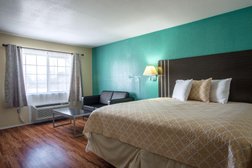 Pinn Road Inn & Suites in San Antonio