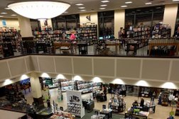River Oaks Shopping Center Photo