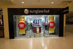 Sunglass Hut Photo