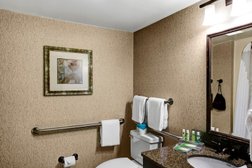 Holiday Inn Express & Suites Atlanta Buckhead, an IHG Hotel Photo