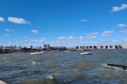Hudson River Community Sailing in New York City