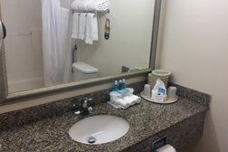 Holiday Inn Express & Suites North Seattle - Shoreline, an IHG Hotel Photo