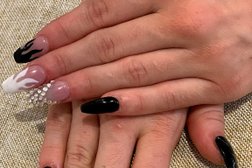Lavish Nails & Spa Photo