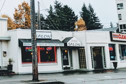 Universal Salon in Seattle