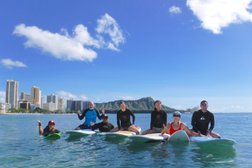 Hook Up Surfing in Honolulu