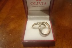 Olivia Hawaiian Jewelry Photo