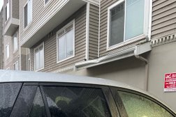 Golden Auto Glass Service in Seattle