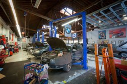 Everett Street Autoworks & Mechanics Photo