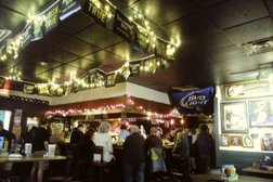 Shaws Bar & Grill in Minneapolis