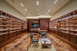 Oliver Peoples in Boston