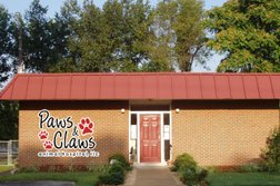 Paws & Claws Animal Hospital in Nashville